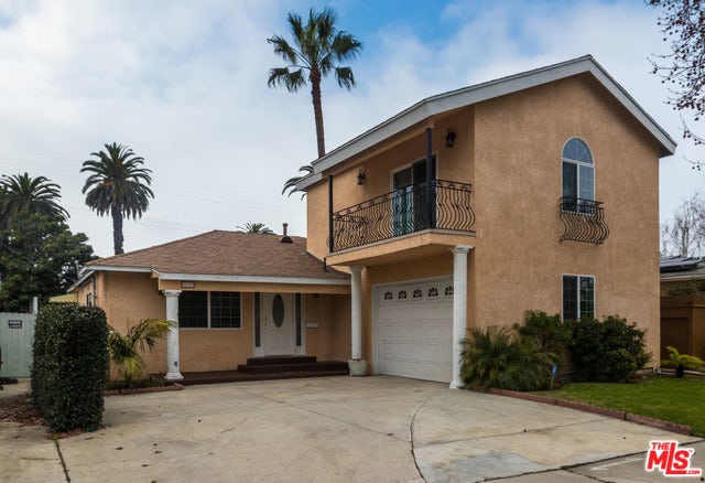 Property photo for 11313 MALAT Way, Culver City, CA