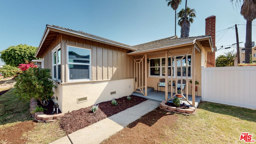 Property photo for 11808 Spinning Avenue, Hawthorne, CA