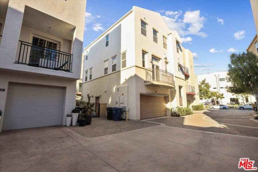 Property photo for 6631 SEABLUFF Drive, #6, Playa Vista, CA