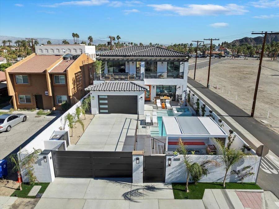 Property photo for 51116 Avenida Mendoza, La Quinta, CA