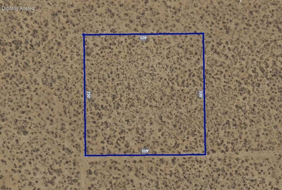 Property photo for 67 Street West, Lancaster, CA