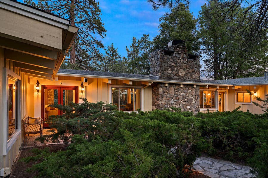 Property photo for 25630 Sunrise Drive, Idyllwild, CA