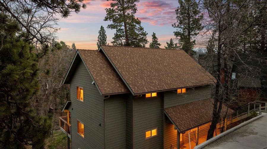 Property photo for 39517 Cline Miller Place, Fawnskin, CA