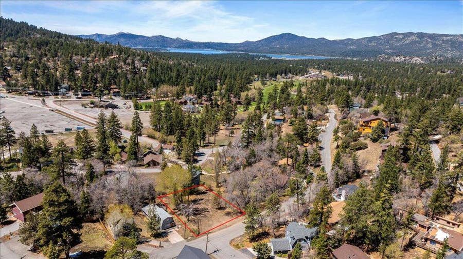 Property photo for 1270 Siskiyou Drive, Big Bear, CA