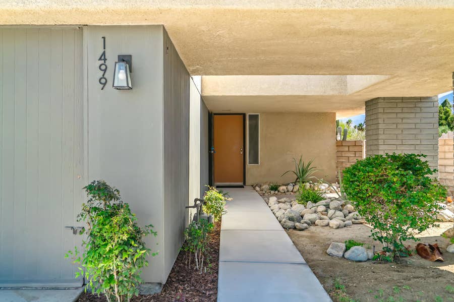Property photo for 1499 Sunflower Circle N, Palm Springs, CA