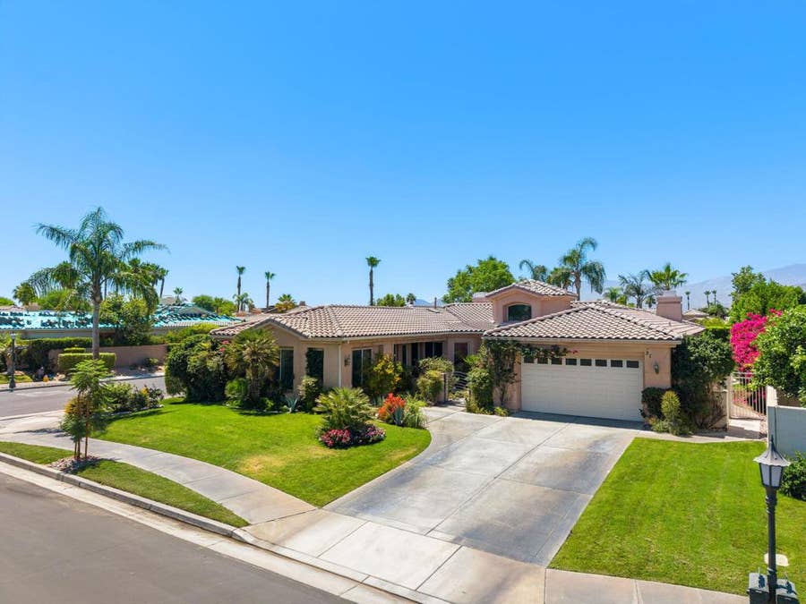 Property photo for 31 Sherwood Road, Rancho Mirage, CA