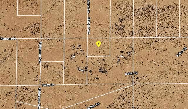 Property photo for 7 Feldspar Avenue, Palms, CA