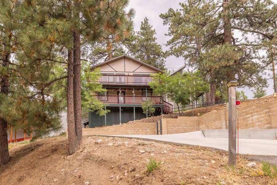 Property photo for 1087 Brookside Lane, Fawnskin, CA