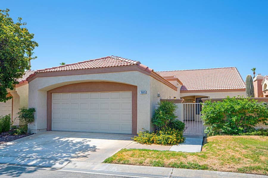 Property photo for 76915 Scimitar Way, Palm Desert, CA