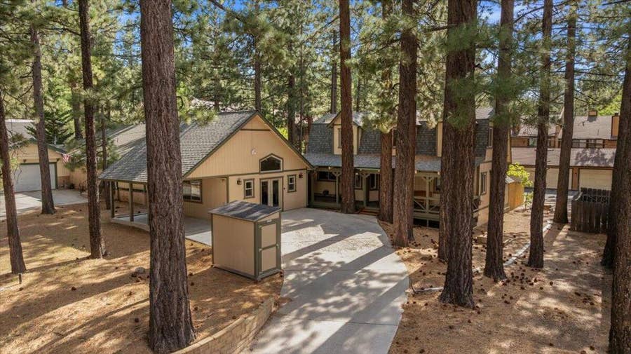 Property photo for 572 Ponderosa Drive, Big Bear, CA
