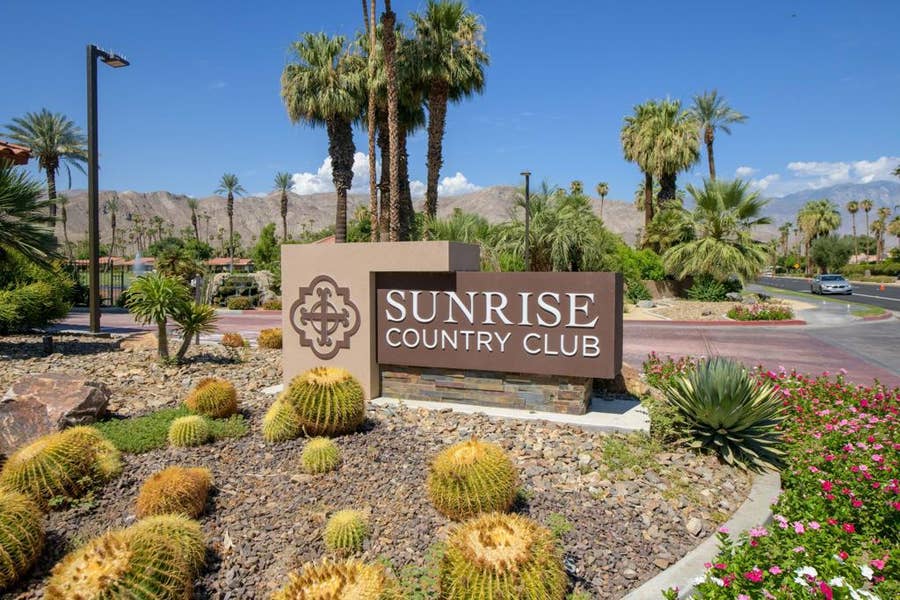 Property photo for 86 Sunrise Drive, Rancho Mirage, CA