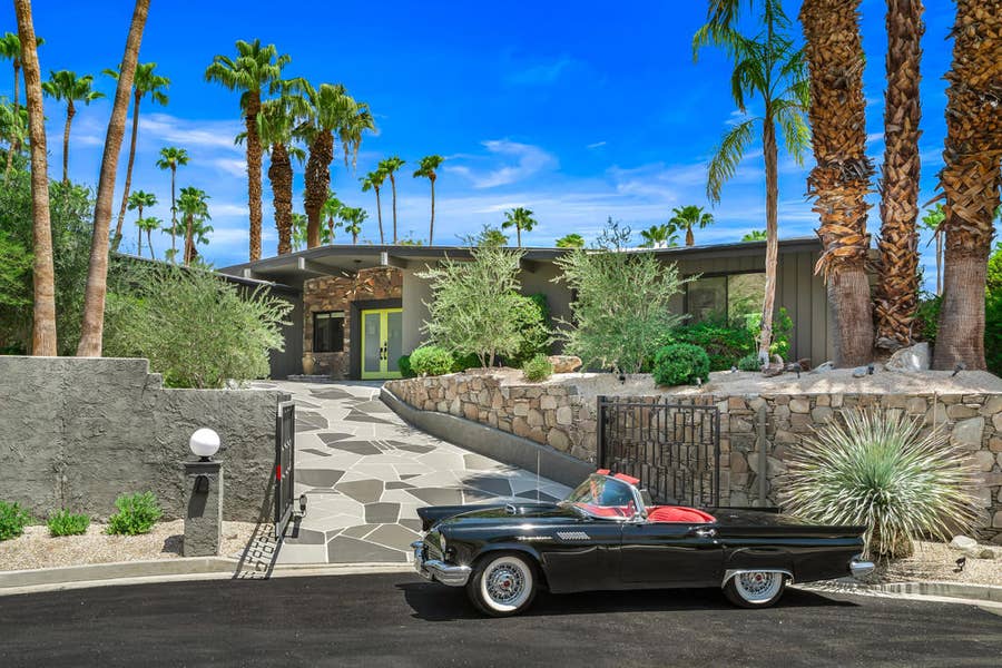 Property photo for 1010 W Friar Court, Palm Springs, CA