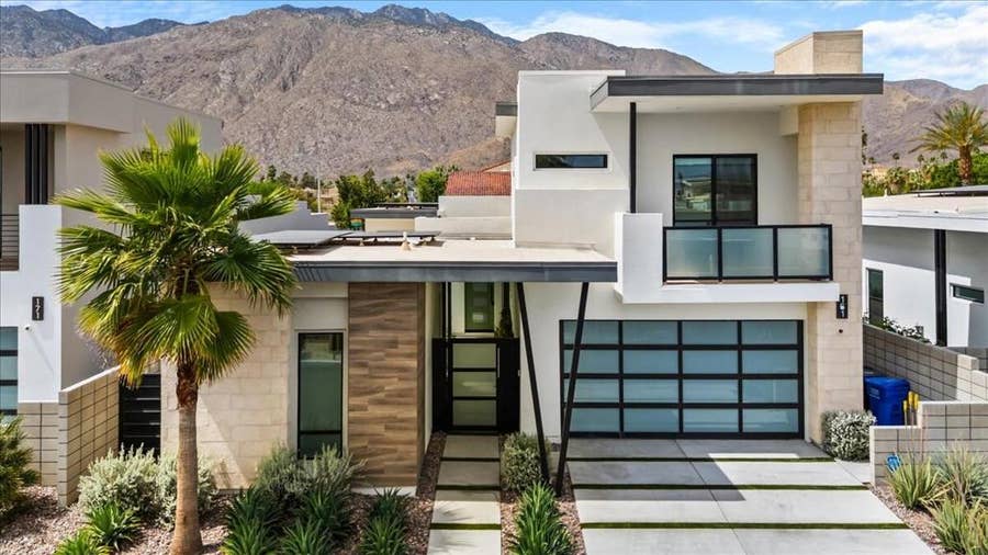 Property photo for 161 Holliday Way, Palm Springs, CA