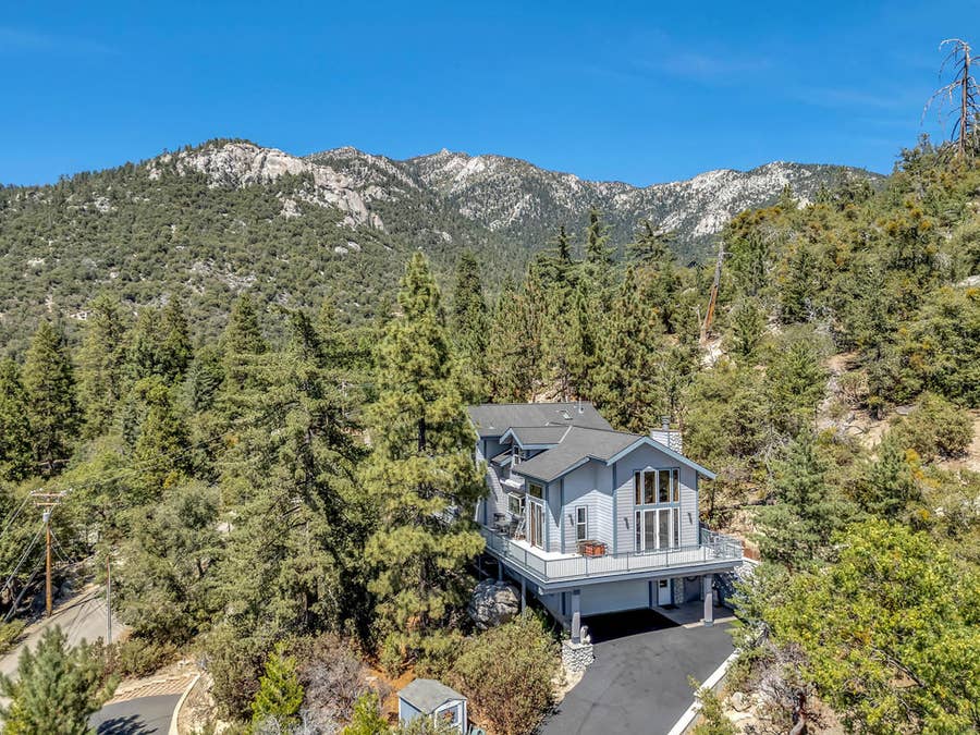 Property photo for 25126 Cougar Road, Idyllwild, CA