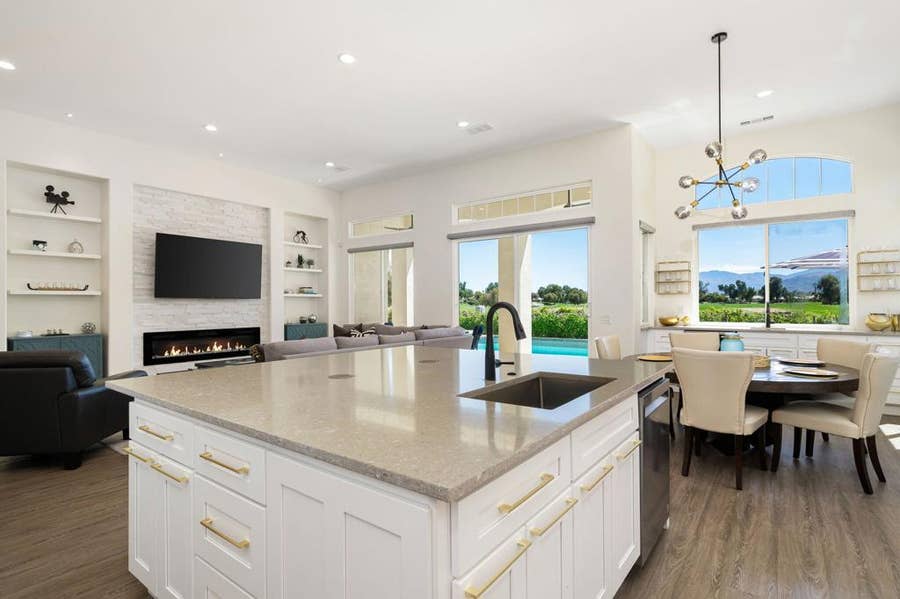 Property photo for 71 Via Las Flores, Rancho Mirage, CA