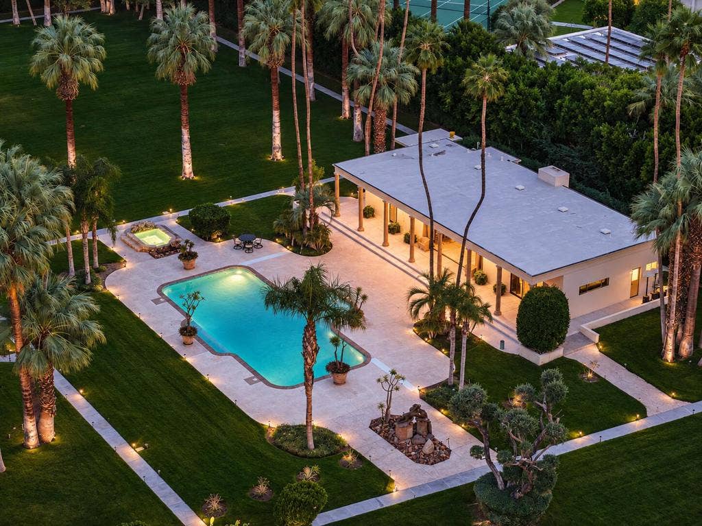 457 W Hermosa Place, Palm Springs, CA 92262 Resort Pool, Spa & Pool House