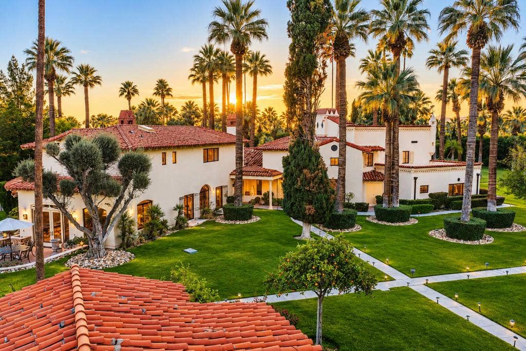 457 W Hermosa Place, Palm Springs, CA 92262 Main Residence & Guest Casita