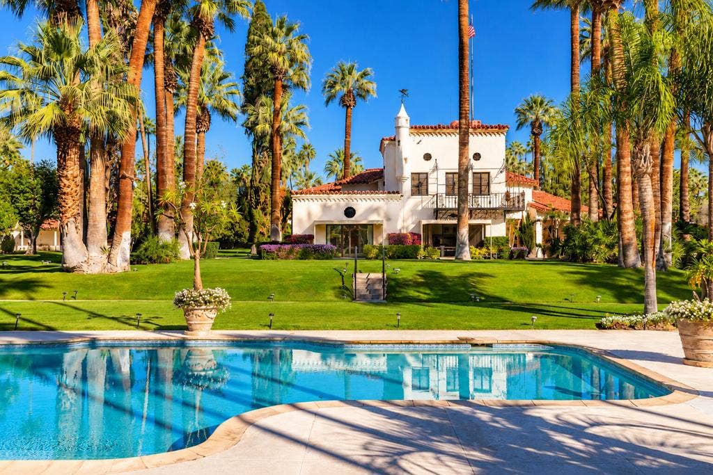 457 W Hermosa Place, Palm Springs, CA 92262 Pool Overlooking Main & Casita