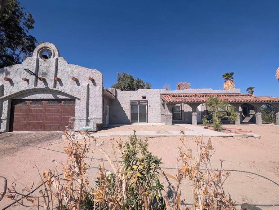 Property photo for 1359 Elmwood Avenue, Thermal, CA