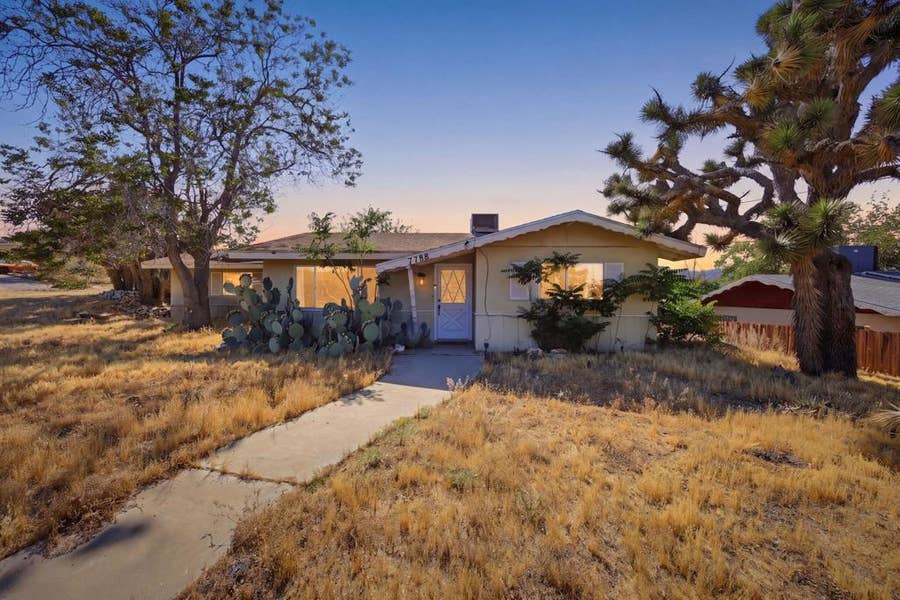 Property photo for 7798 Acoma Trail, Yucca Valley, CA