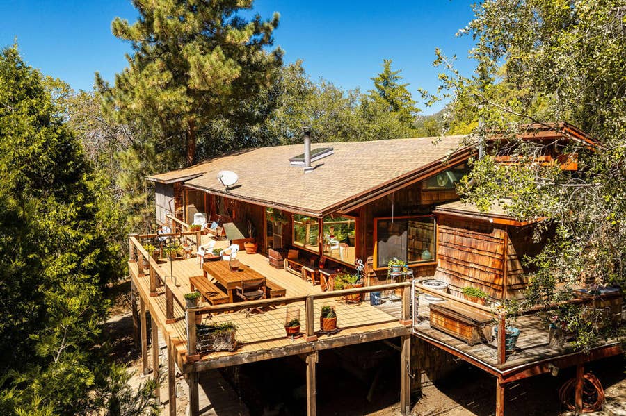 Property photo for 22901 Eagles Nest Drive, Idyllwild, CA
