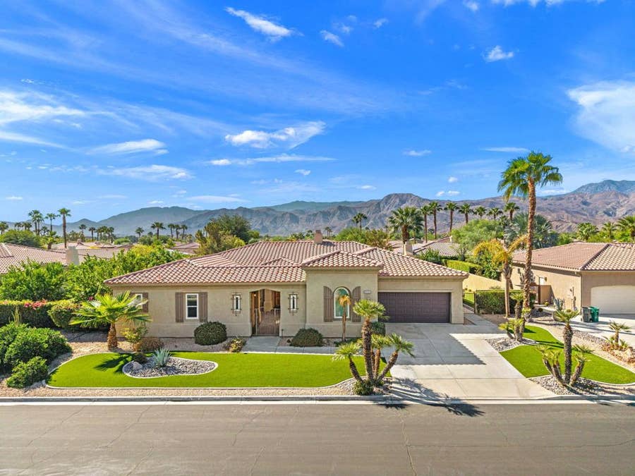 Property photo for 35104 Vista Del Aqua, Rancho Mirage, CA