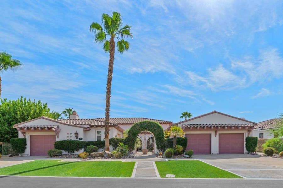 Property photo for 50 Oakmont Drive, Rancho Mirage, CA