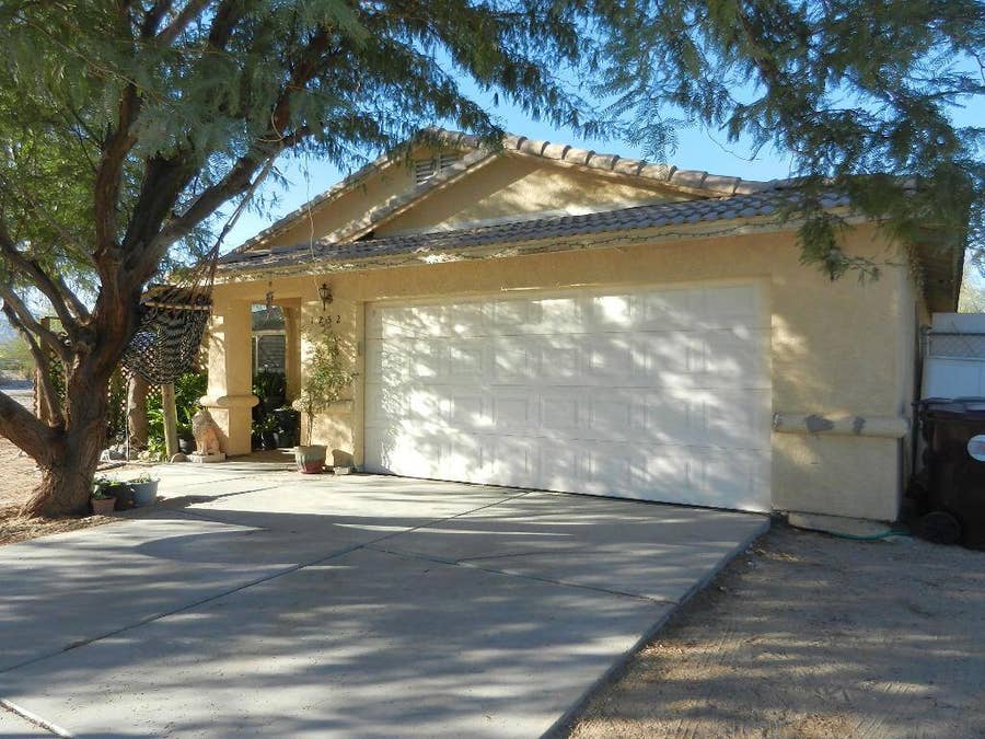 Property photo for 1252 Roselle Avenue, Thermal, CA