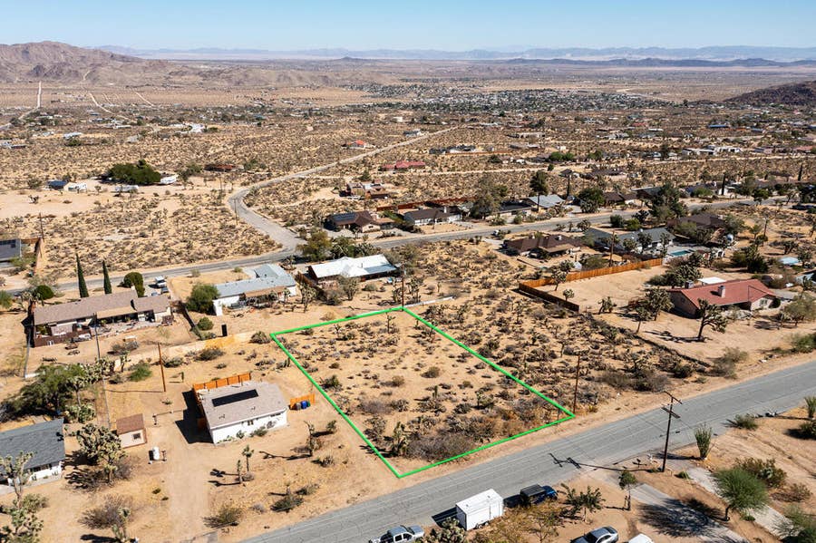 Property photo for 208 Sandalwood Trail, Joshua Tree, CA