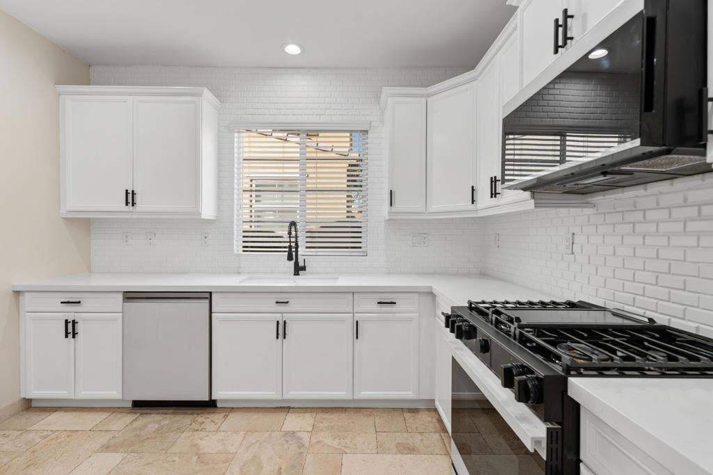 436 Via De La Paz, Palm Desert, CA 92211 436 Via De La Paz