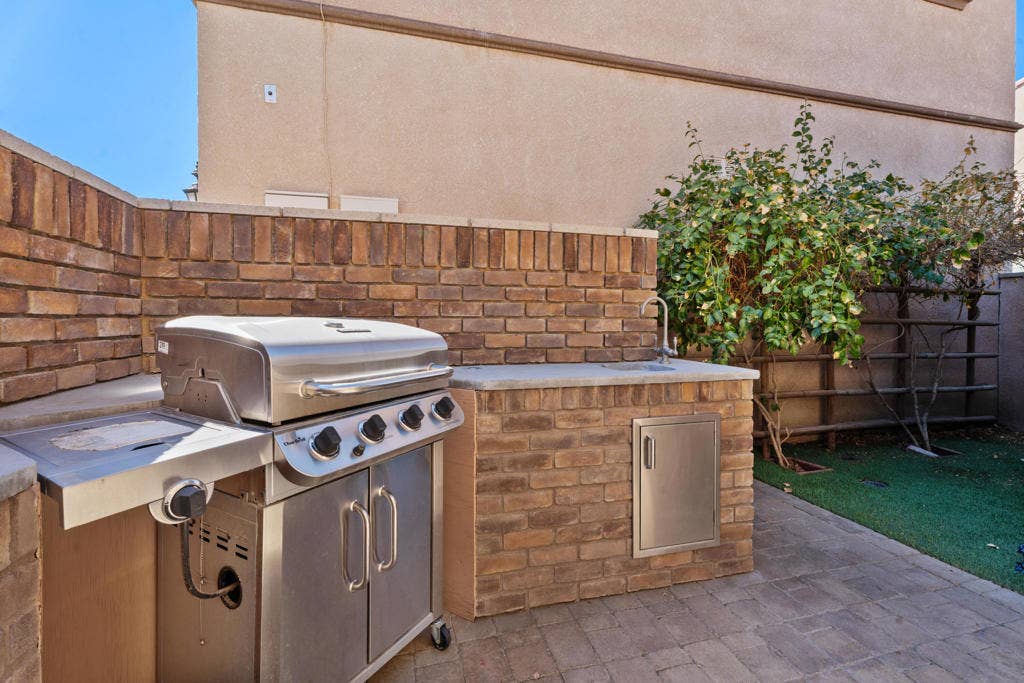 436 Via De La Paz, Palm Desert, CA 92211 436 Via De La Paz