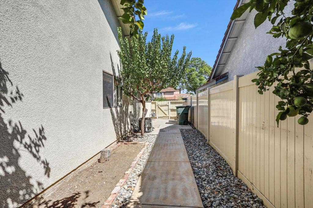 12582 Fern Avenue, Chino, CA 91710 30-216A8747_48_49_50_51