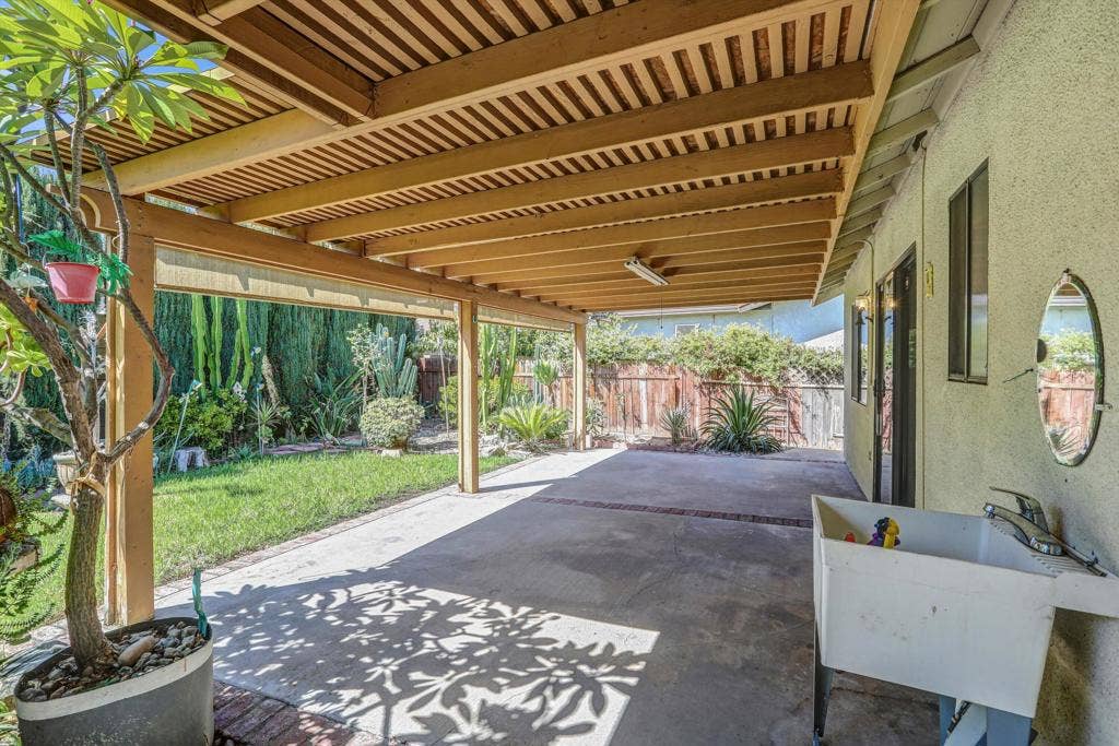 12582 Fern Avenue, Chino, CA 91710 29-216A8742_3_4_5_6