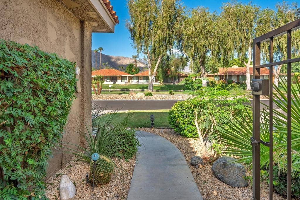 6 Sunrise Drive, Rancho Mirage, CA 92270 Photo-11