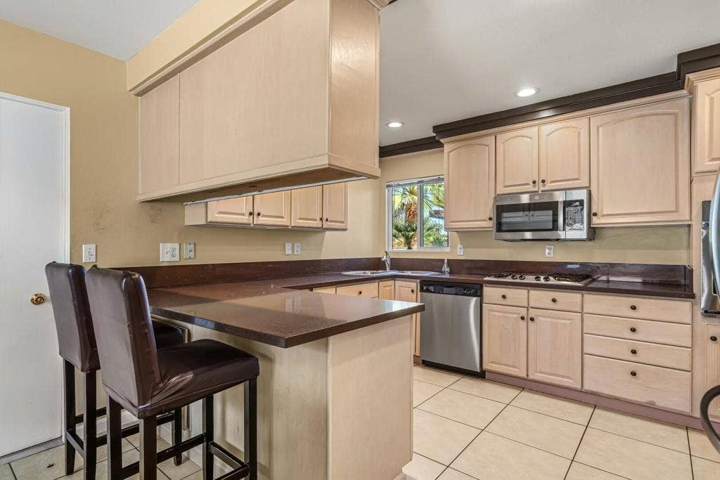 Breakfast Bar