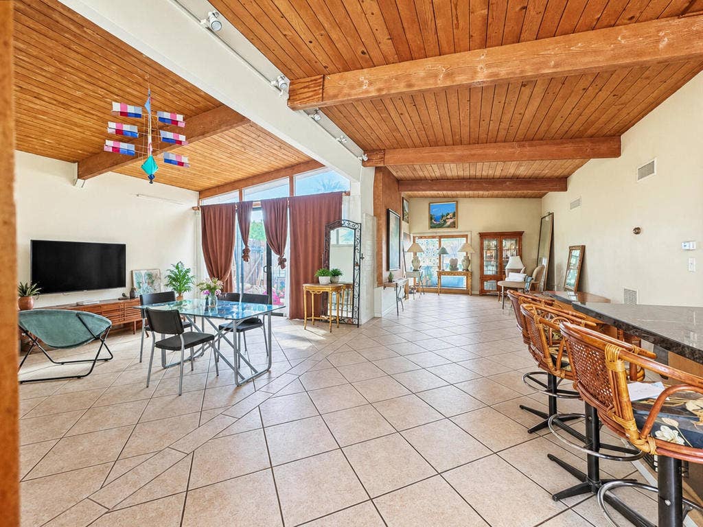 345 E Glen Circle S, Palm Springs, CA 92262 IMG_0978