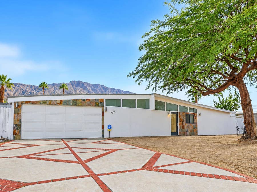 Property photo for 345 E Glen Circle S, Palm Springs, CA