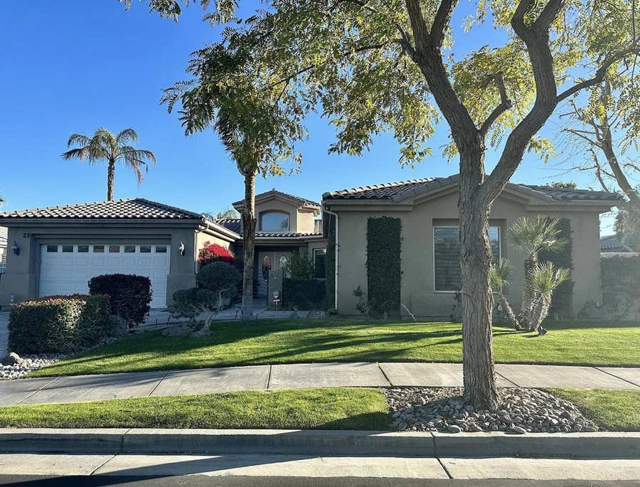 Property photo for 25 Buckingham Way, Rancho Mirage, CA