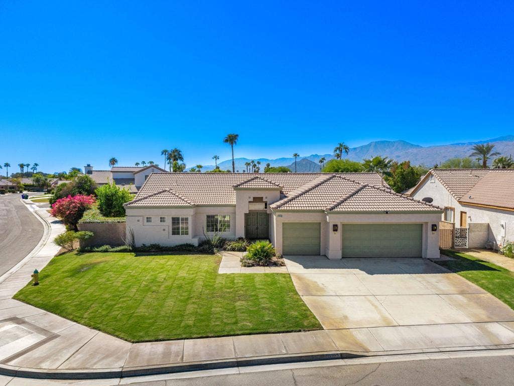 79105 Ocotillo Drive, La Quinta, CA 92253 1-web-or-mls-AJOcotillo_OPMG_1026_001
