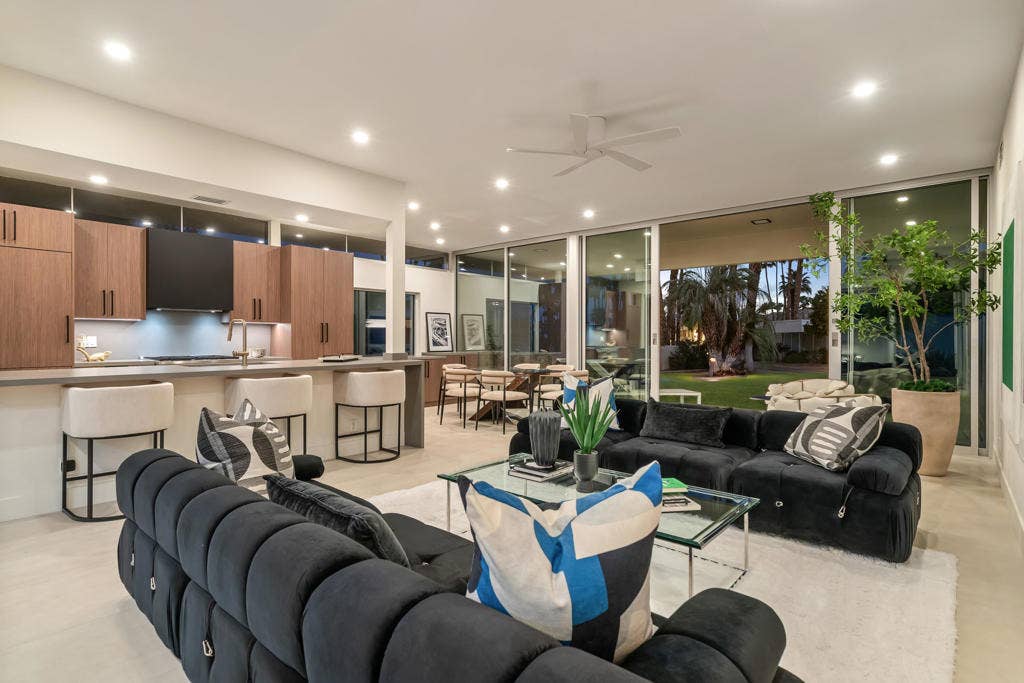 139 Desert Lakes Drive, Palm Springs, CA 92264 -