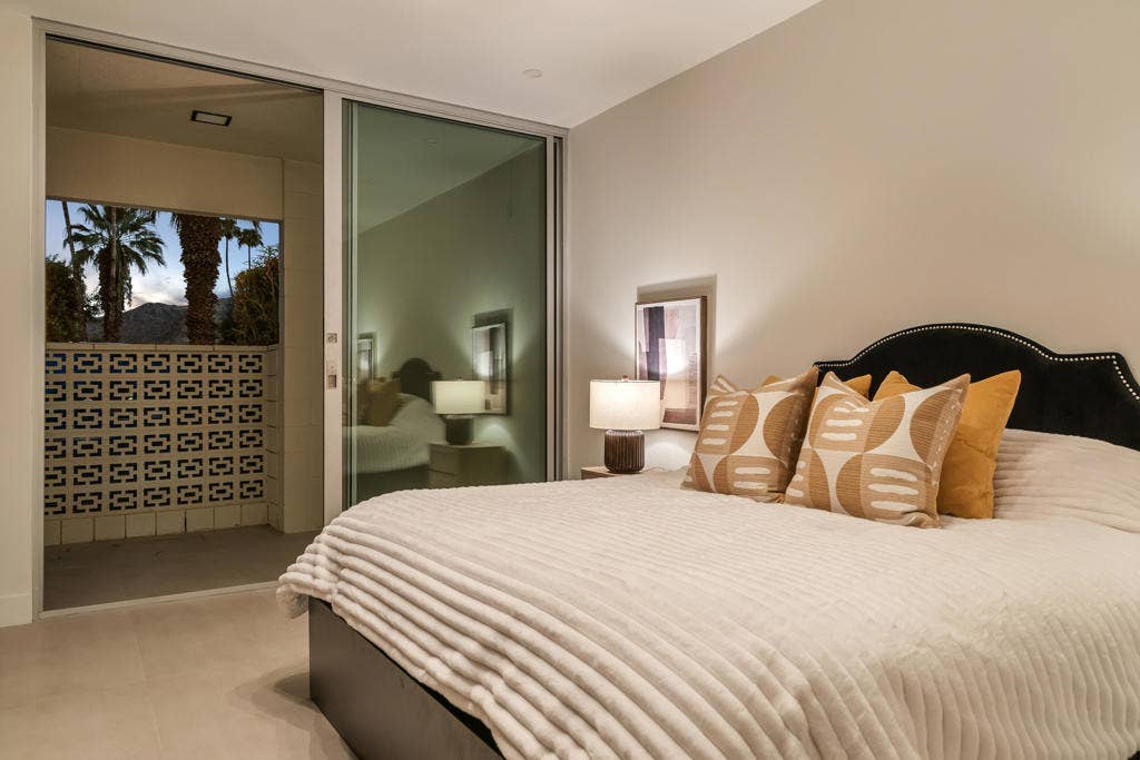 139 Desert Lakes Drive, Palm Springs, CA 92264 -
