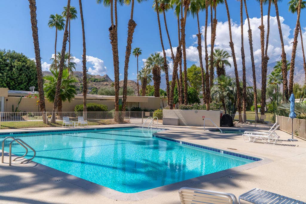 139 Desert Lakes Drive, Palm Springs, CA 92264 -