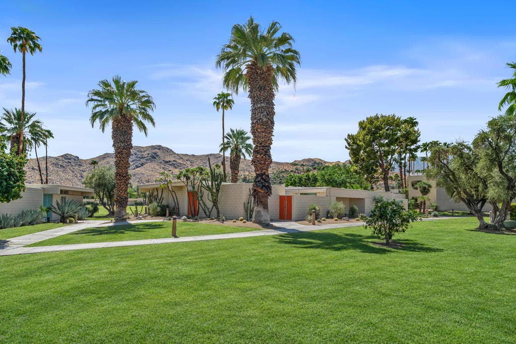 139 Desert Lakes Drive, Palm Springs, CA 92264 -