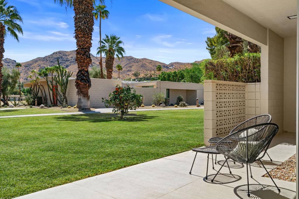 139 Desert Lakes Drive, Palm Springs, CA 92264 -