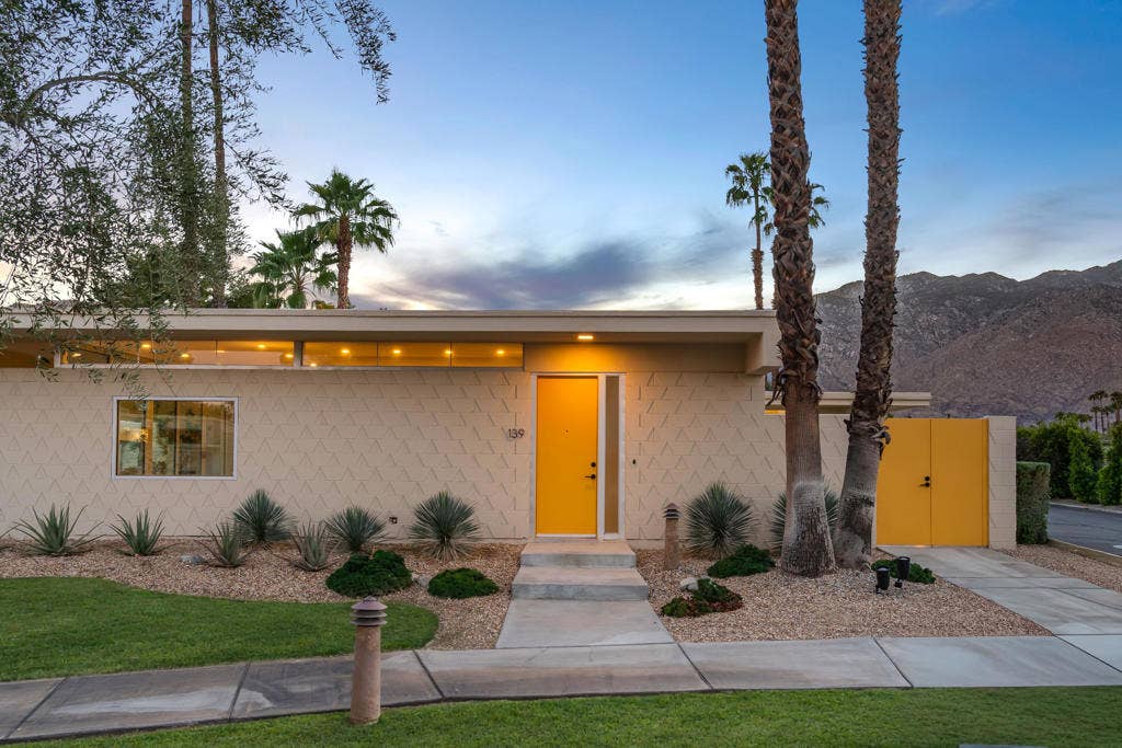 139 Desert Lakes Drive, Palm Springs, CA 92264 -