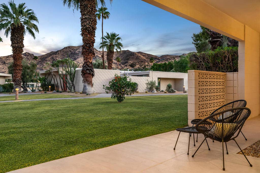 139 Desert Lakes Drive, Palm Springs, CA 92264 -