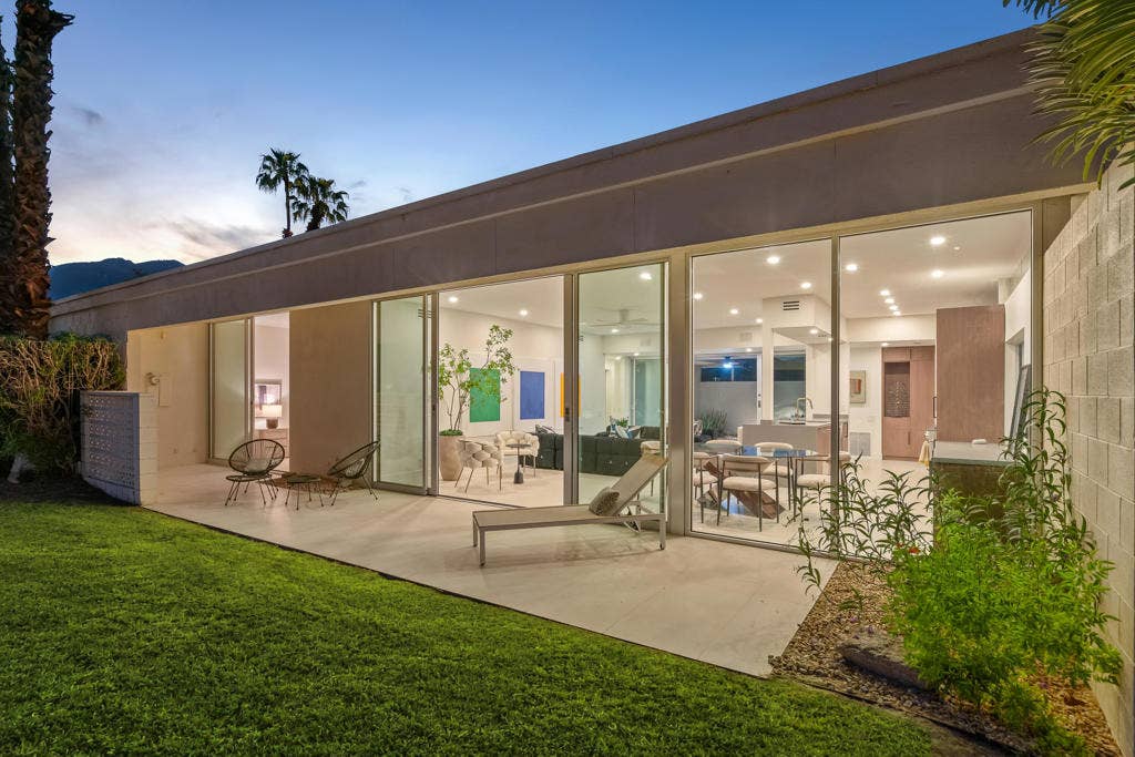 139 Desert Lakes Drive, Palm Springs, CA 92264 -
