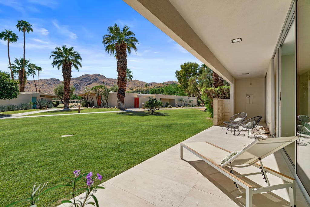 139 Desert Lakes Drive, Palm Springs, CA 92264 -