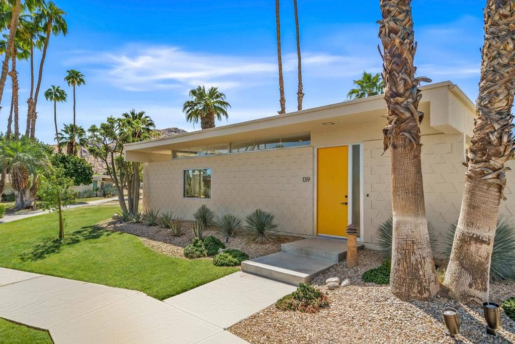 139 Desert Lakes Drive, Palm Springs, CA 92264 -