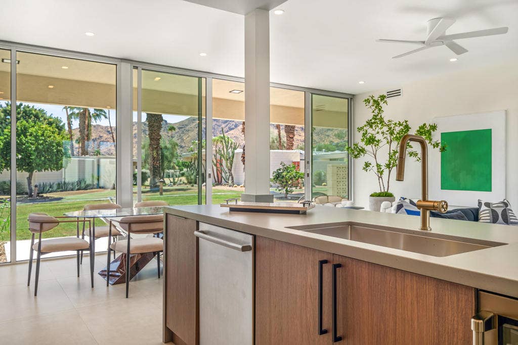 139 Desert Lakes Drive, Palm Springs, CA 92264 -